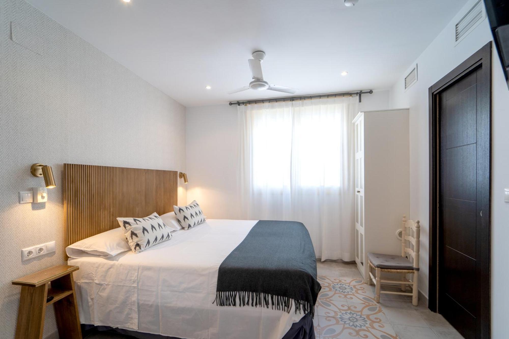 La Siesta De Picasso Otel Málaga Dış mekan fotoğraf