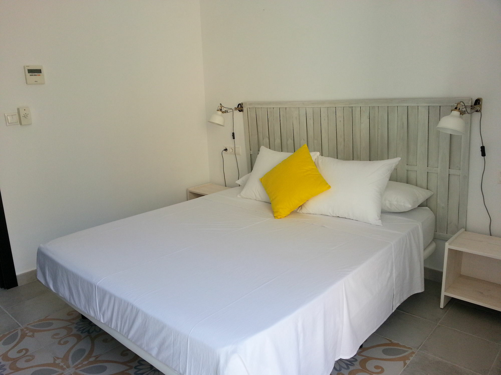 La Siesta De Picasso Otel Málaga Dış mekan fotoğraf